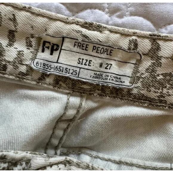 Free People Feather Print Skinny Jeans Neutral Boho Low Rise Ankle Denim 27 - Picture 7 of 11